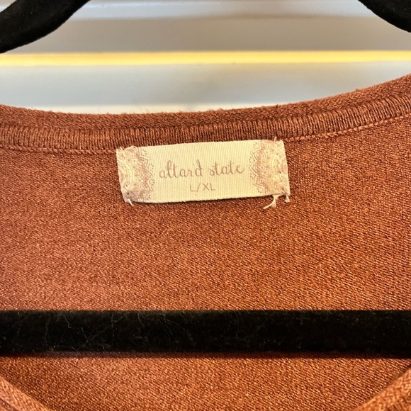 Cozy Comfort Pocket Sweater - Picture 3 of 5